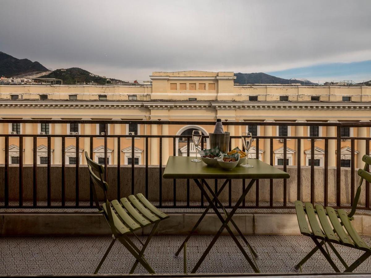 Attico 195 Bed & Breakfast Salerno Exterior photo