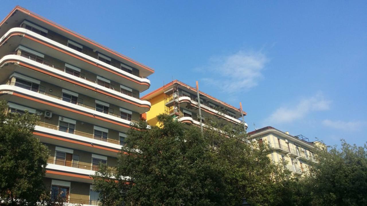 Attico 195 Bed & Breakfast Salerno Exterior photo