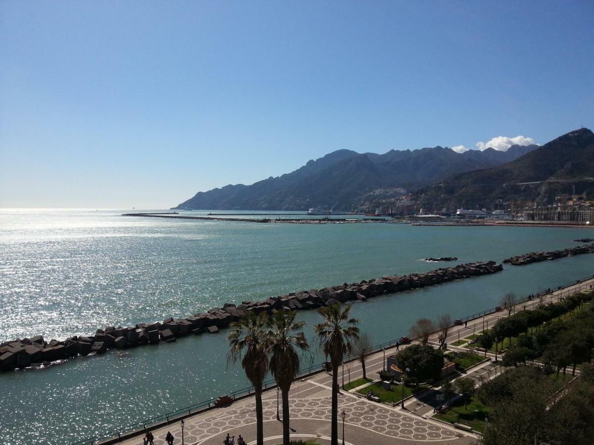 Attico 195 Bed & Breakfast Salerno Exterior photo